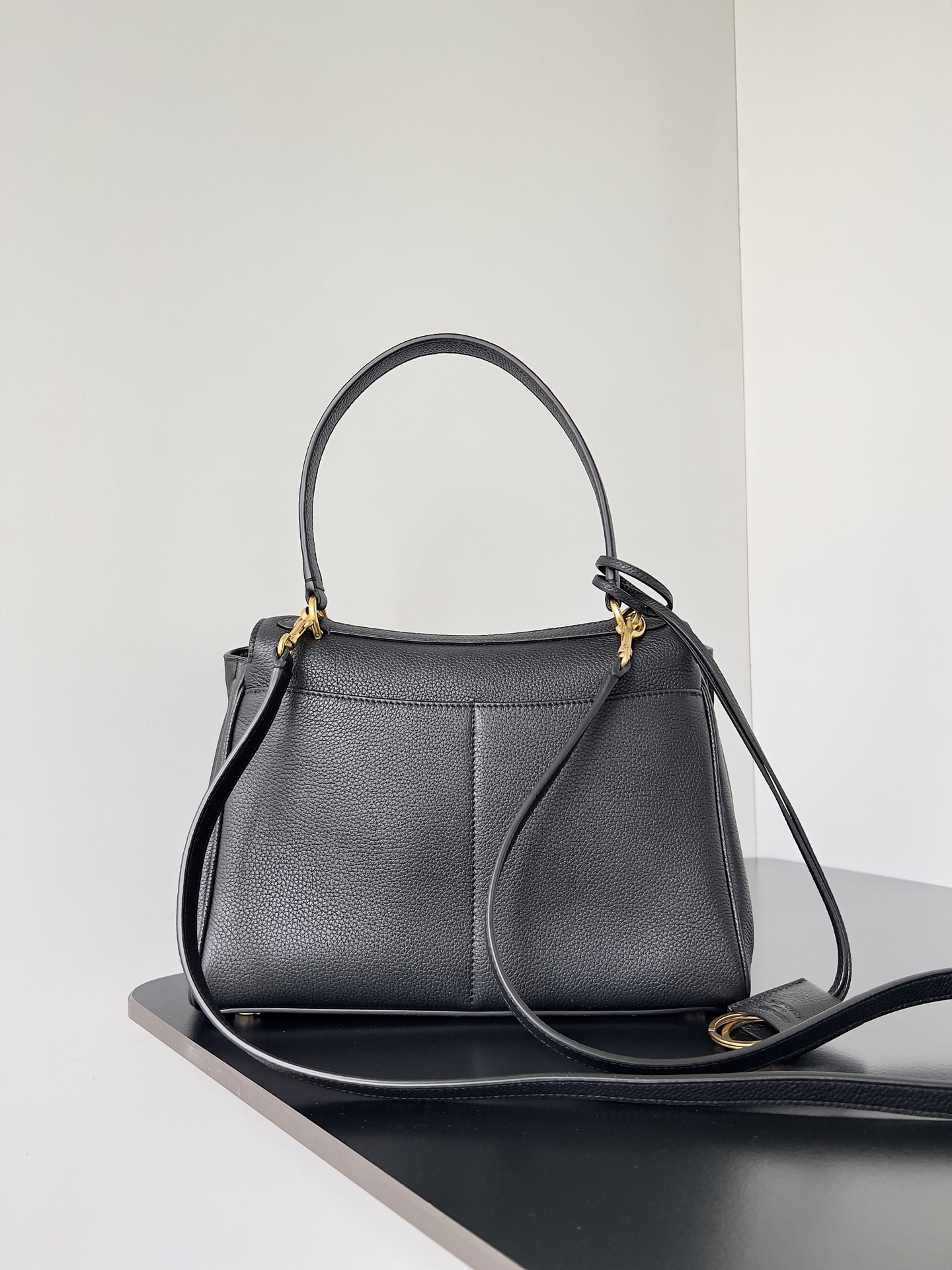 Balenciaga Style Bag Lookbook Reference image 2