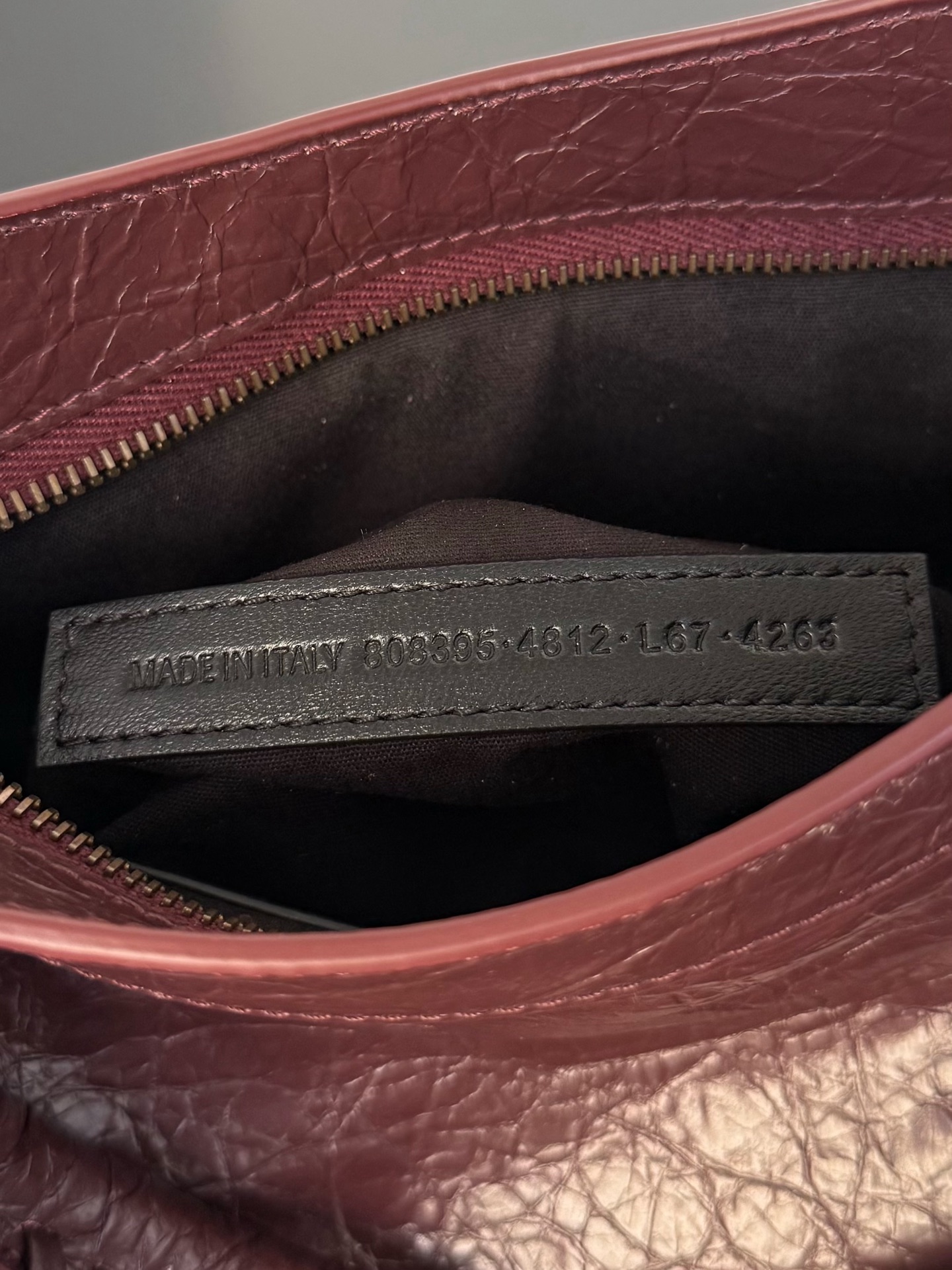 Balenciaga Style Beige Card Holder Bags detail image 5 from source 776321