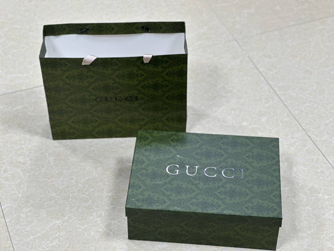 GUCCI Porcelain Tea Set - Comprehensive