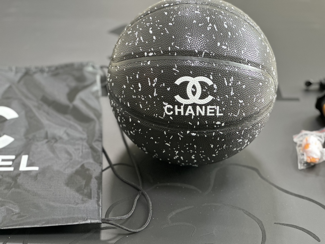 Chanel 香奈儿满天星篮球 4