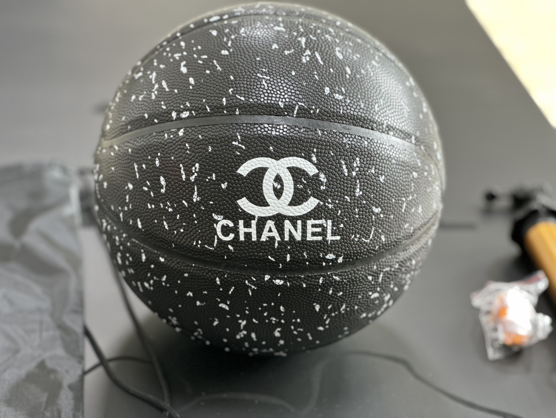 Chanel 香奈儿满天星篮球 8
