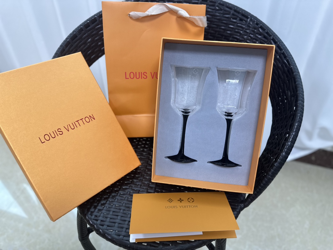 Louis Vuitton Red Wine Glass Gift Set - Comprehensive 6