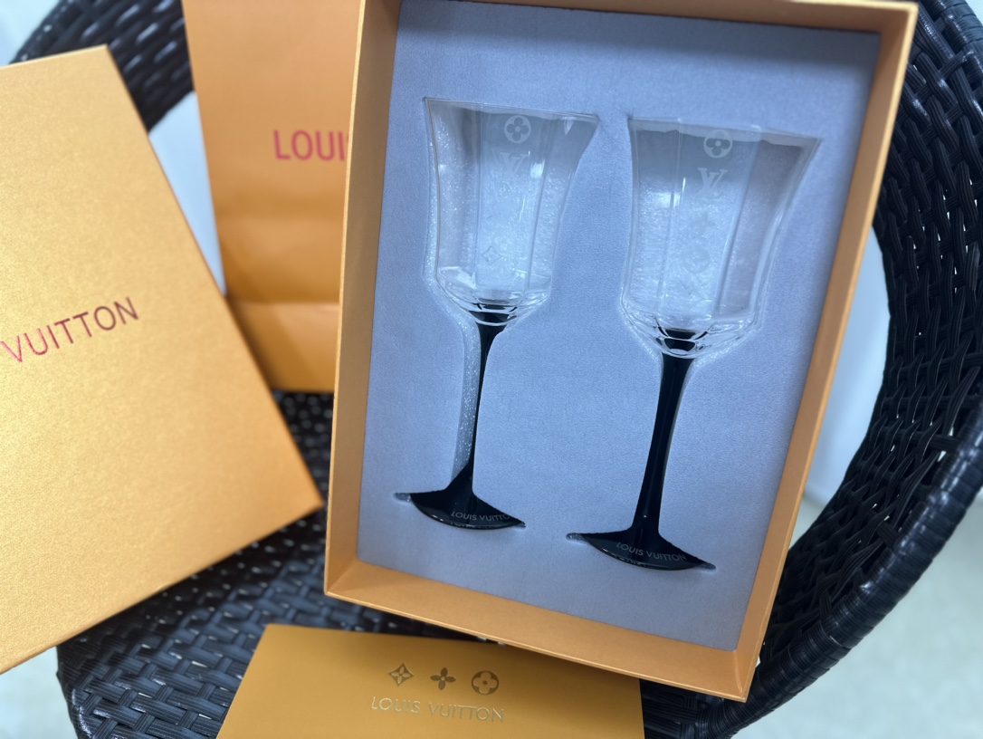 Louis Vuitton Red Wine Glass Gift Set - Comprehensive 5