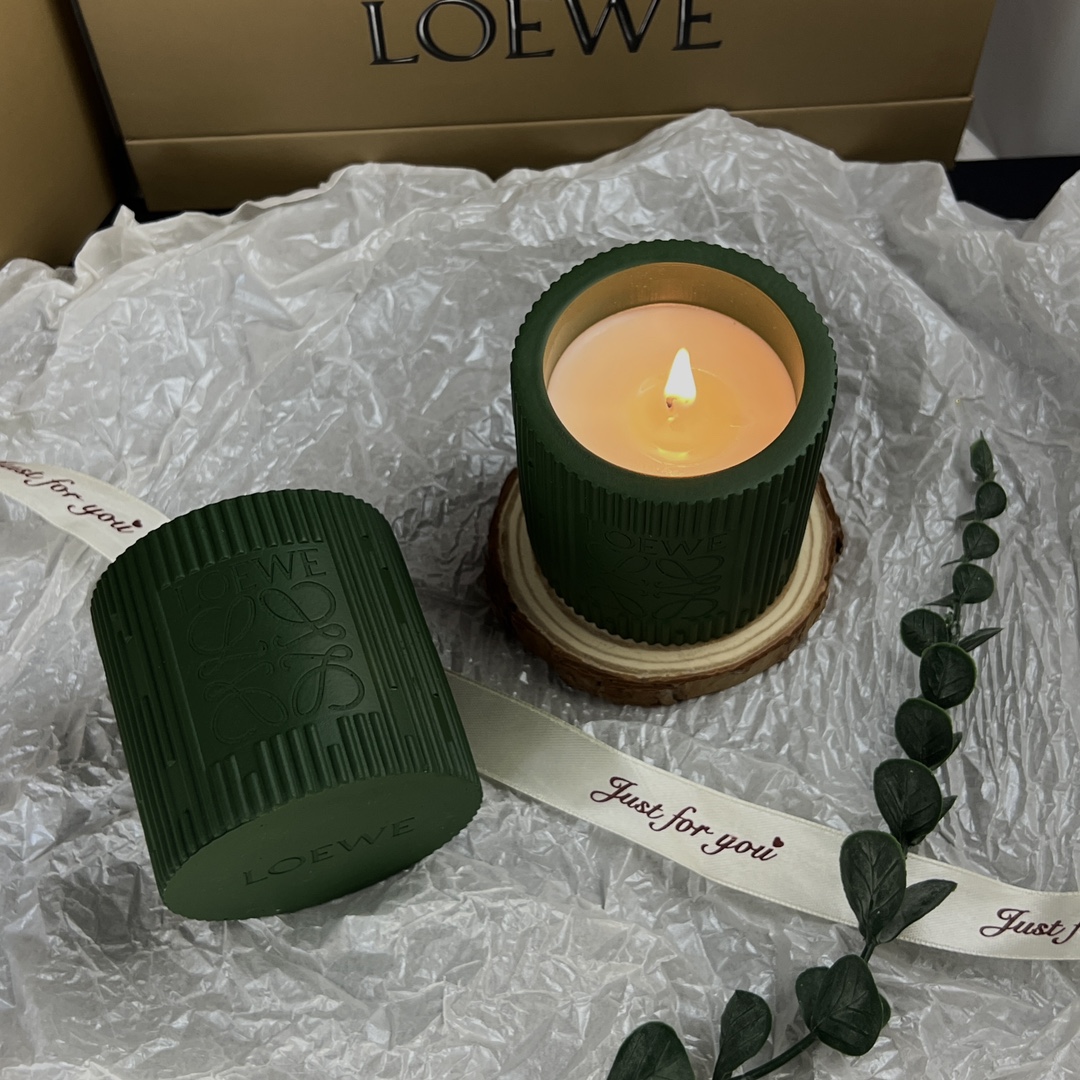 LOEWE candlelight brings a gentle warmth and illumination to the home - Lifestyle 9