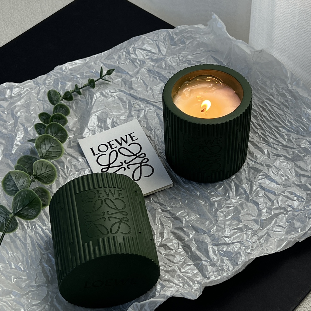 LOEWE candlelight brings a gentle warmth and illumination to the home - Lifestyle 8