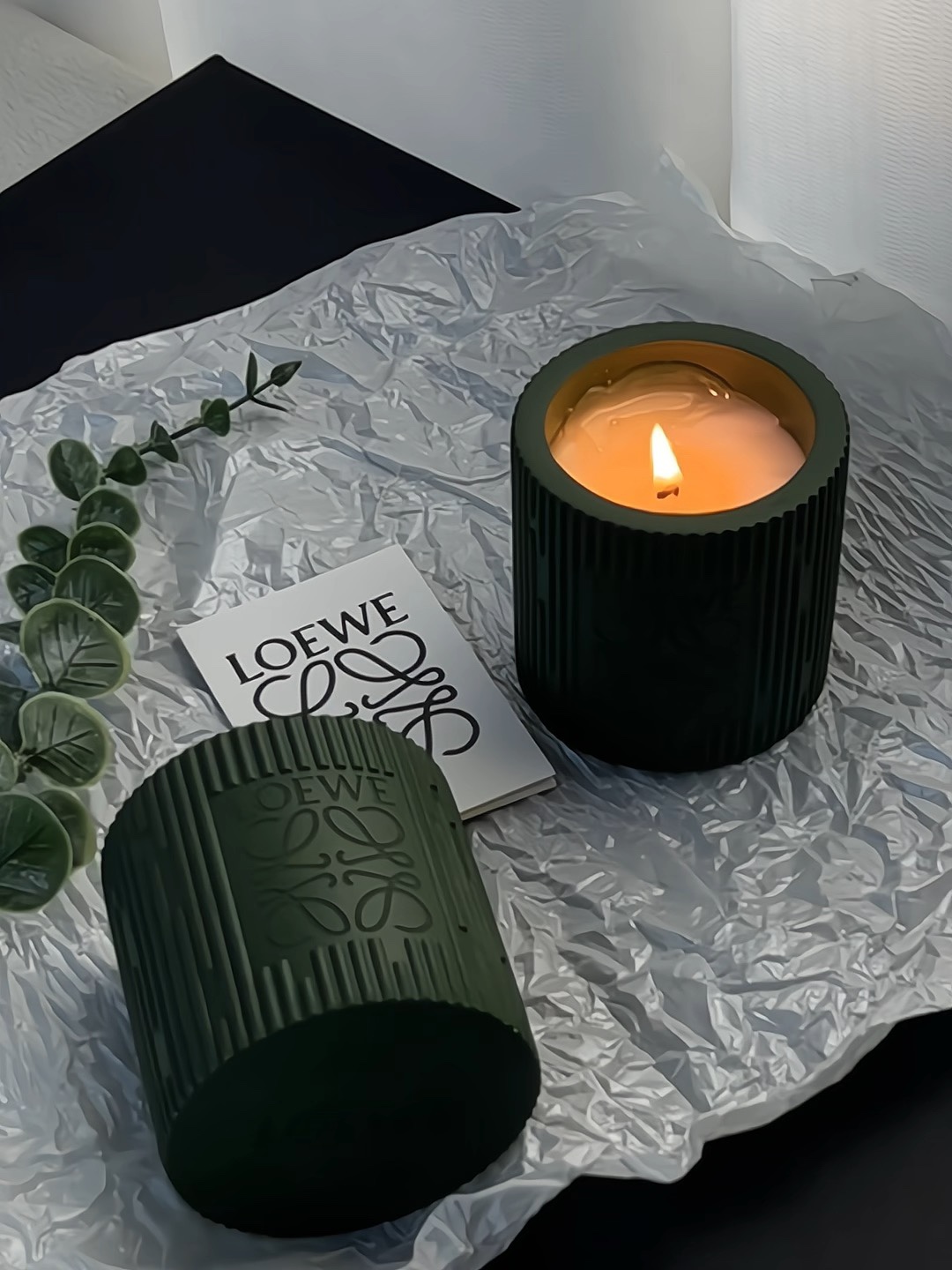 LOEWE Cedarwood scented candle, capturing the crisp, natural aroma of a - Comprehensive