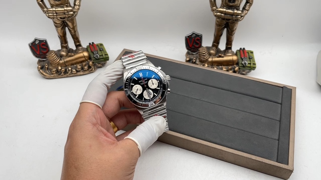 B01 44 (AVENGER CHRONOGRAPH 44mm “ ”bls❗️ ❗️ ❗️ Breitling