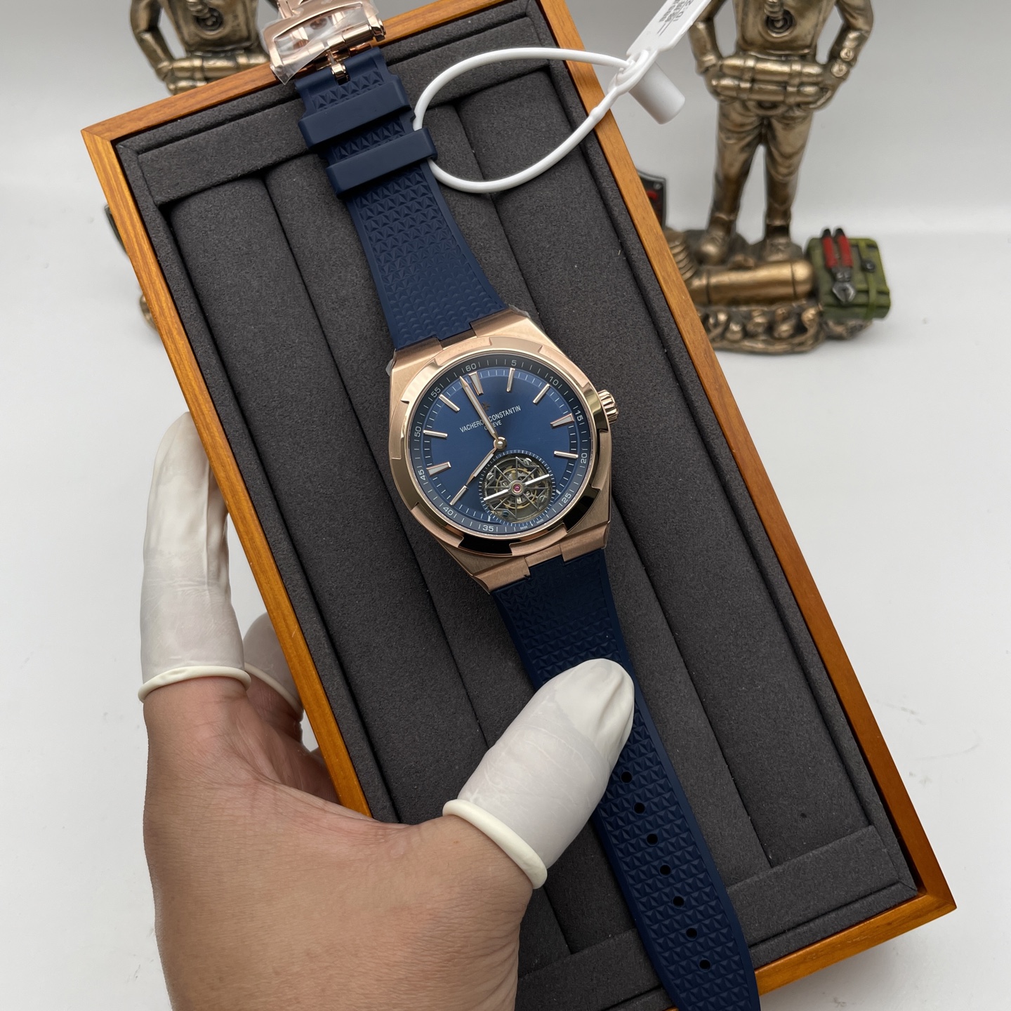 Overseas 1⃣️ 316L 2⃣️ 6 3⃣️ 4⃣️ 42.5X13.5 5⃣️ . . ❗️ ❗️ Novità Vacheron Constantin Vacheron Constantin Vacheron