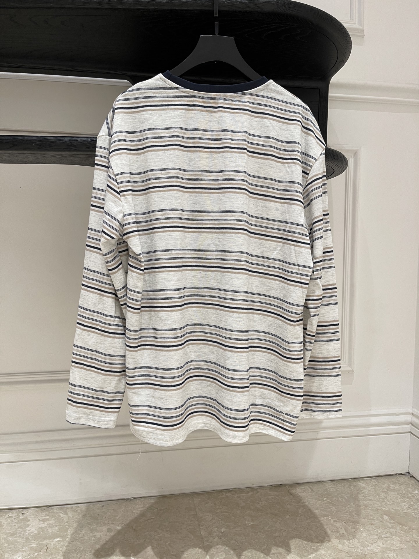 Hard-Core Girl Embraces New Morning and Spring with Cute Striped Tom Cat Apparel - 图片 9