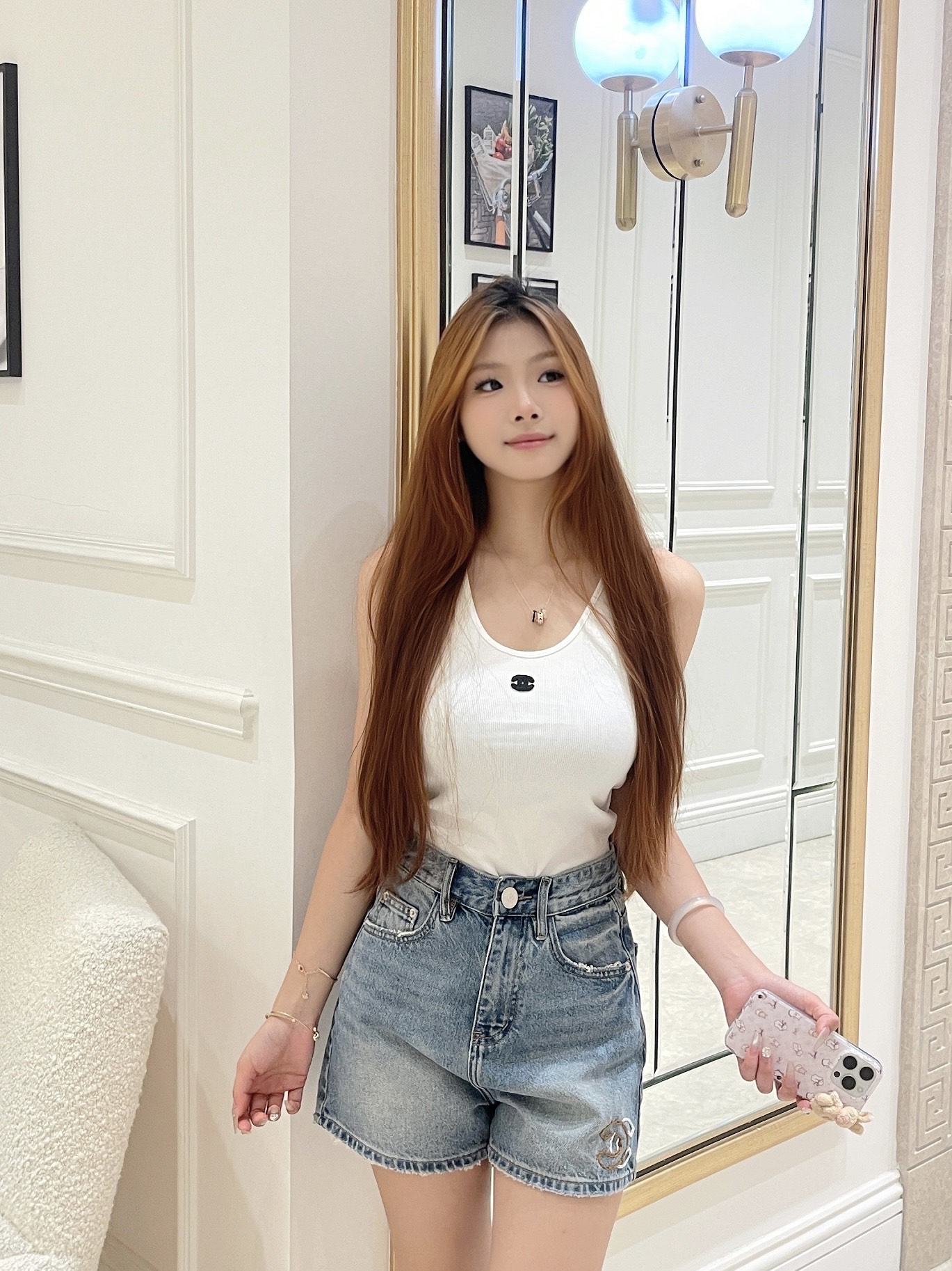 [Chanel Women