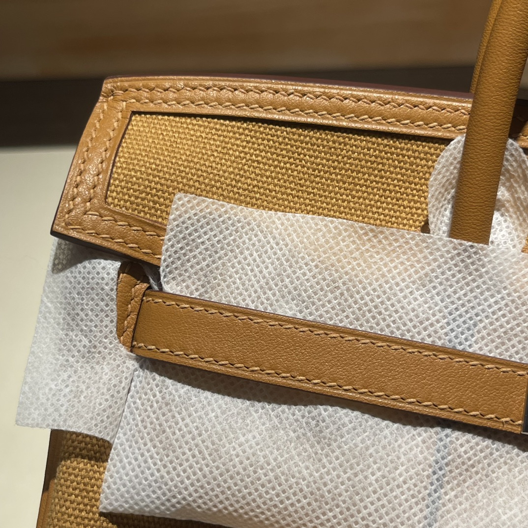 🐎新品
Birkin Cargo 帆布铂金包 25cm 原厂进口Swift皮拼帆布【芝麻色】银扣 通勤休闲包 男女通用款
限量版 专柜同步 全手工蜜蜡线缝制 纯钢五金 现货
