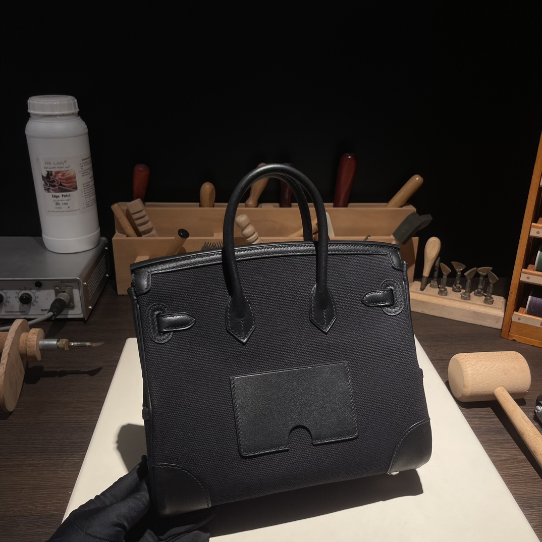 🐎新品
Birkin Cargo 帆布铂金包 25cm 原厂进口Swift皮拼帆布【黑色】银扣 通勤休闲包 男女通用款
限量版 专柜同步 全手工蜜蜡线缝制 纯钢五金 现货