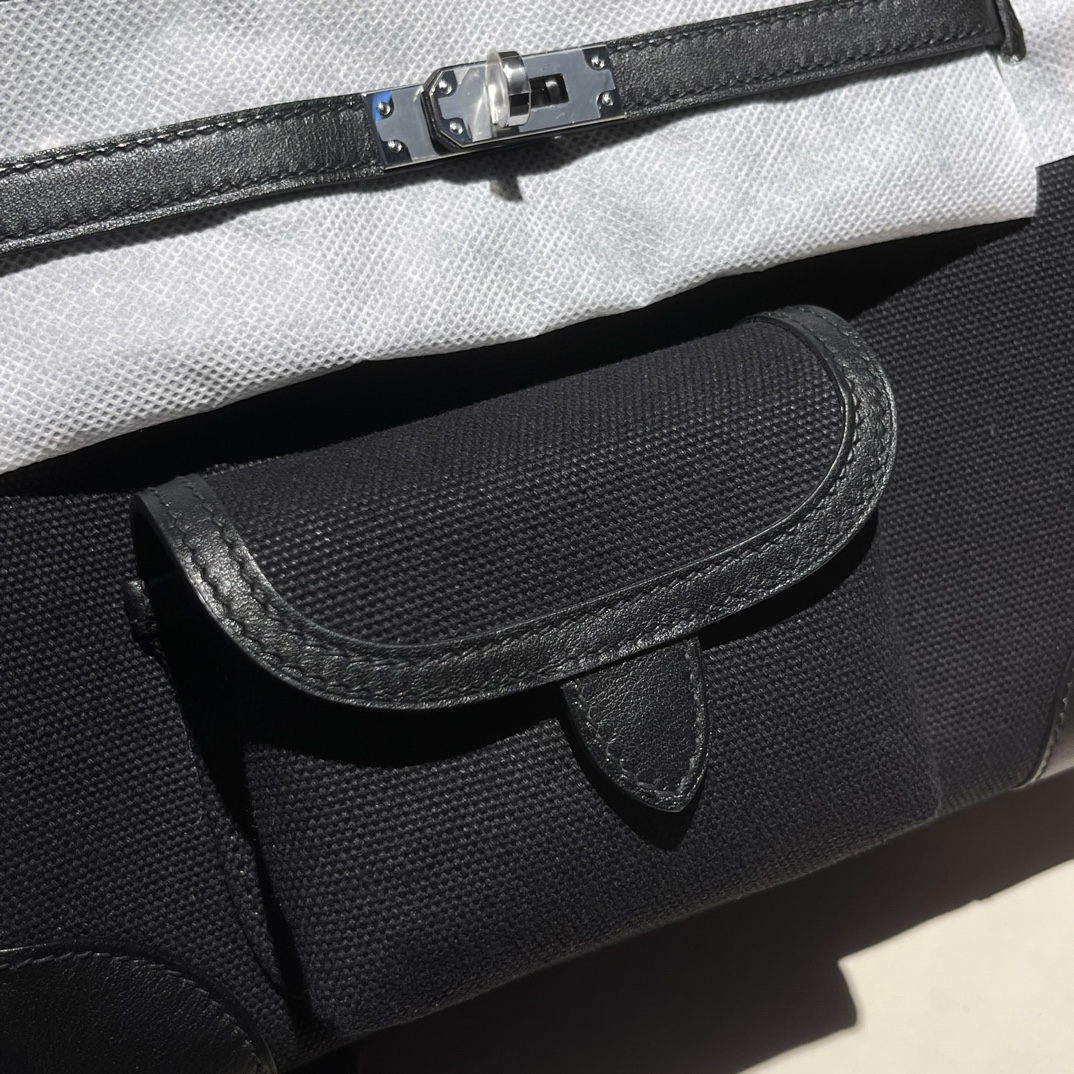 🐎新品
Birkin Cargo 帆布铂金包 25cm 原厂进口Swift皮拼帆布【黑色】银扣 通勤休闲包 男女通用款
限量版 专柜同步 全手工蜜蜡线缝制 纯钢五金 现货