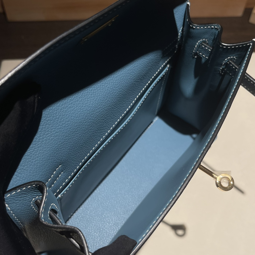 Kelly danse 跳舞包 22cm 原厂进口Evercolor皮【牛仔蓝】金扣 
专柜同步 手工蜡线缝制 纯钢五金 现货