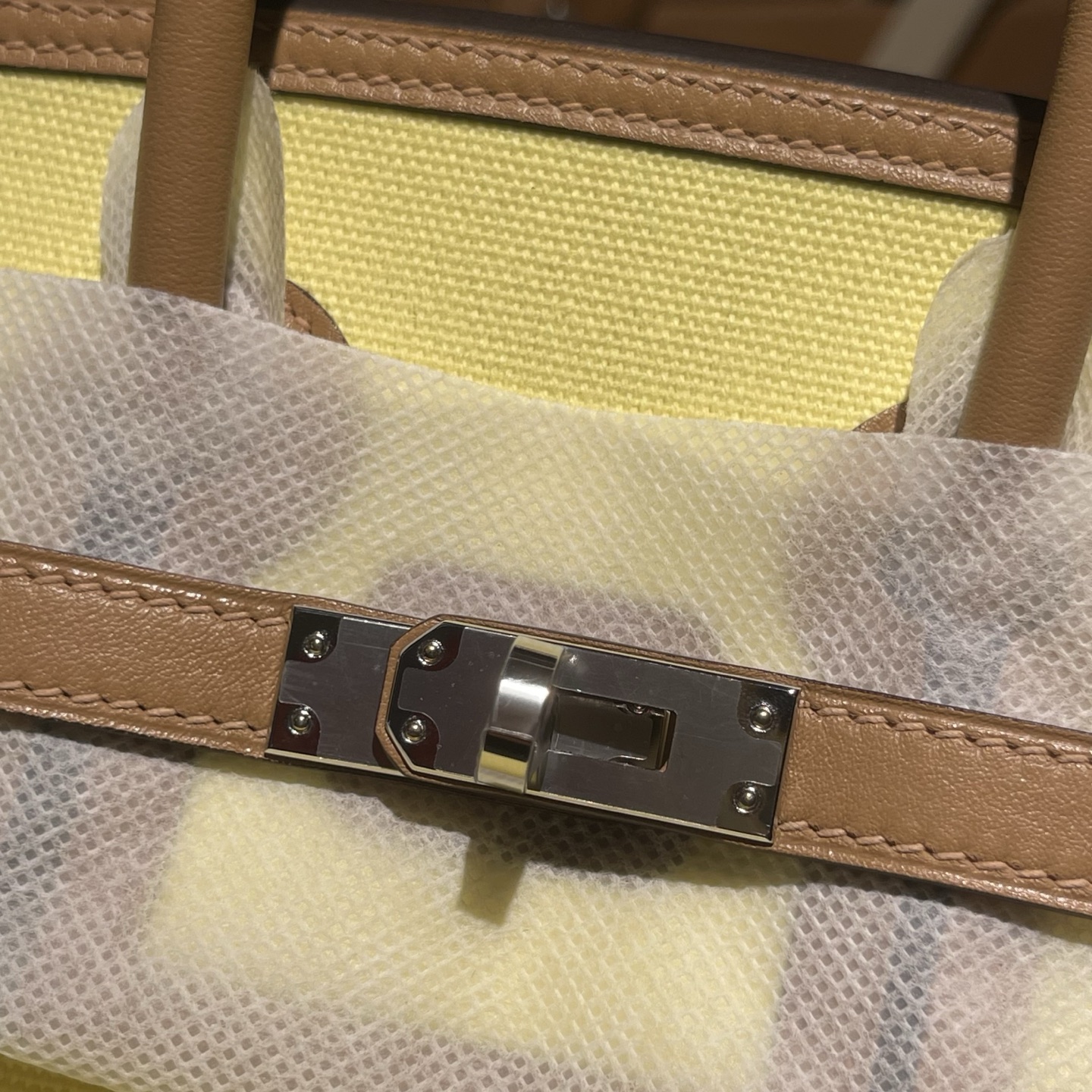 🐎新品
Birkin Cargo 帆布铂金包 25cm 原厂进口Swift皮拼帆布【柠檬黄🍋】银扣 通勤休闲包 男女通用款
限量版 专柜同步 全手工蜜蜡线缝制 纯钢五金 现货