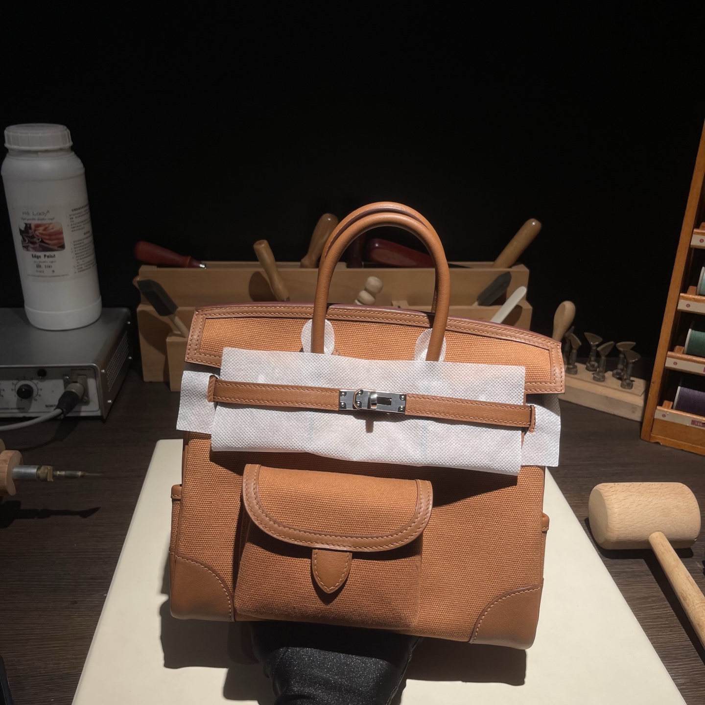 🐎新品
Birkin Cargo 帆布铂金包 25cm 原厂进口Swift皮拼帆布【金棕】银扣 通勤休闲包 男女通用款
限量版 专柜同步 全手工蜜蜡线缝制 纯钢五金 现货