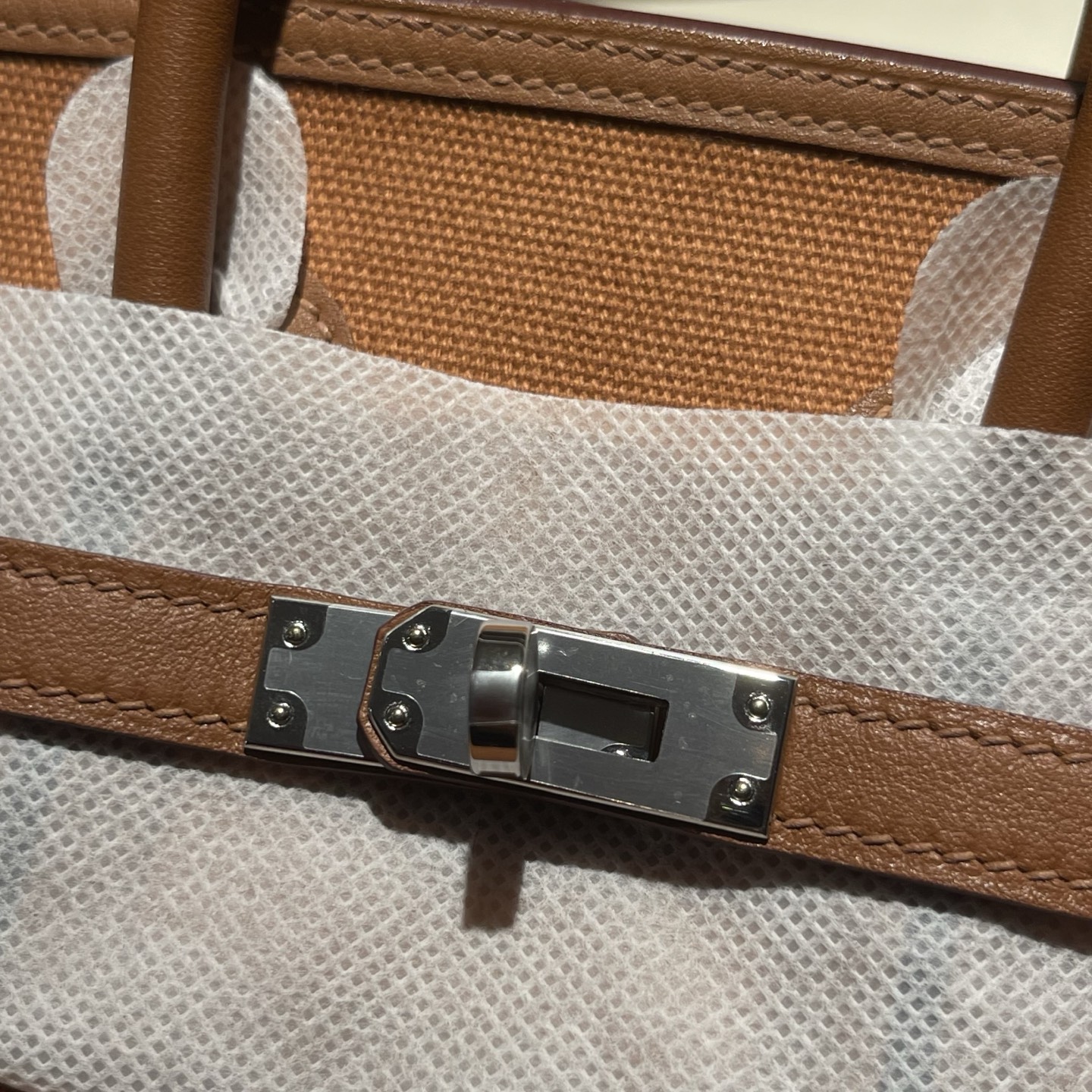 🐎新品
Birkin Cargo 帆布铂金包 25cm 原厂进口Swift皮拼帆布【金棕】银扣 通勤休闲包 男女通用款
限量版 专柜同步 全手工蜜蜡线缝制 纯钢五金 现货