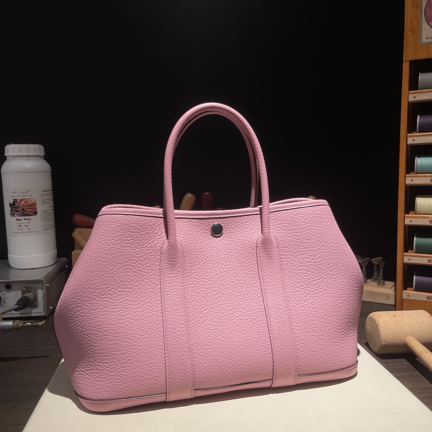 NO:698860,Garden arty garden bag 30cm, original imported N-togo leather [Mallow Purple] silver buckle, commuter leisure bag, counter synchronization, handmade wax thread sewing, pure steel hardware, in stock, Hermes, Hermes,19860909Garden arty 花园包 30cm 原厂进口N-togo皮【锦葵紫】银扣 通勤休闲包 专柜同步 手工蜡线缝制 纯钢五金 现货,爱马仕,hermes,Hermes,,Bag