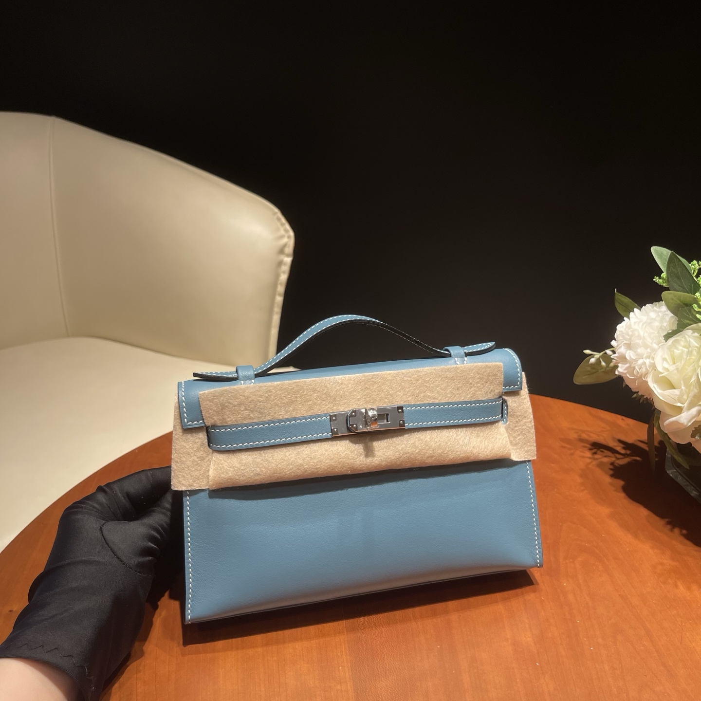 NO:698971,Kelly first generation 22cm original imported Swift leather [denim blue] silver buckle counter synchronization fully handmade beeswax thread sewing pure steel hardware in stock, Hermes, hermes, stuart weitzman, Hermes,19860909Kelly 一代 22cm 原厂进口Swift皮【牛仔蓝】银扣 专柜同步 全手工蜜蜡线缝制 纯钢五金 现货,爱马仕,hermes,stuart weitzman,Hermes,,Bag
