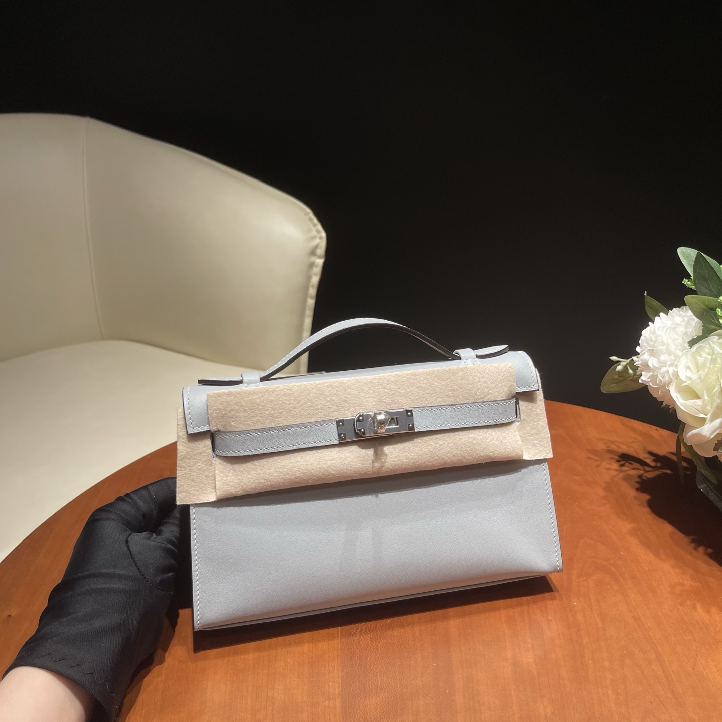 NO:698949,Kelly first generation 22cm original imported Swift leather [glacier blue] silver buckle counter synchronization fully handmade beeswax thread sewing pure steel hardware in stock, Hermes, hermes, stuart weitzman, Hermes,19860909Kelly 一代 22cm 原厂进口Swift皮【冰川蓝】银扣 专柜同步 全手工蜜蜡线缝制 纯钢五金 现货,爱马仕,hermes,stuart weitzman,Hermes,,Bag