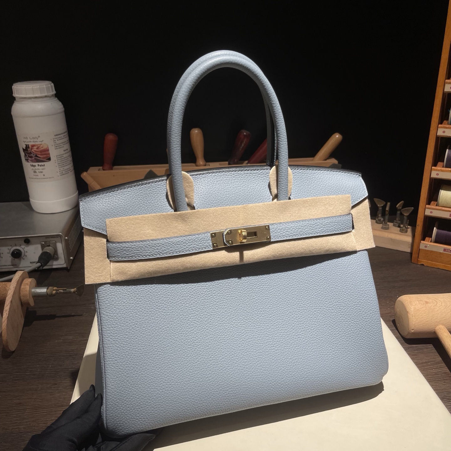 NO:699307,Birkin platinum 30cm, original imported Togo leather [linen blue] gold buckle, hand-made nails, counter synchronization, fully hand-sewn with beeswax thread, pure steel hardware, in stock, Hermes, Hermes,19860909Birkin 铂金 30cm 原厂进口Togo皮【亚麻蓝】金扣 手工钉 专柜同步 全手工蜜蜡线缝制 纯钢五金 现货,爱马仕,hermes,Hermes,,Bag