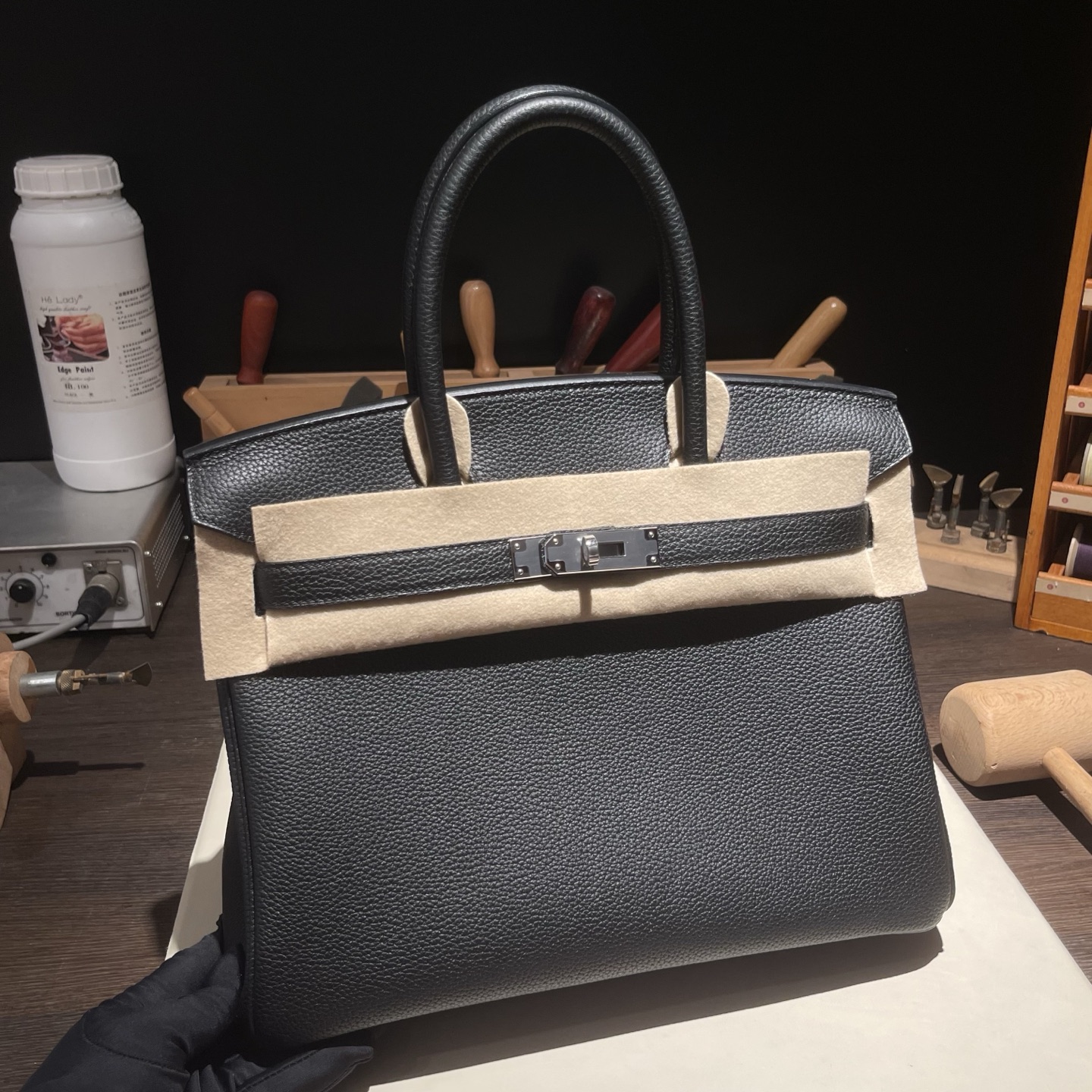 NO:699313,Birkin platinum 30cm, original imported Togo leather [black] silver buckle, hand-made nails, counter synchronization, fully hand-sewn with beeswax thread, pure steel hardware, in stock, Hermes, Hermes,19860909Birkin 铂金 30cm 原厂进口Togo皮【黑色】银扣 手工钉 专柜同步 全手工蜜蜡线缝制 纯钢五金 现货,爱马仕,hermes,Hermes,,Bag