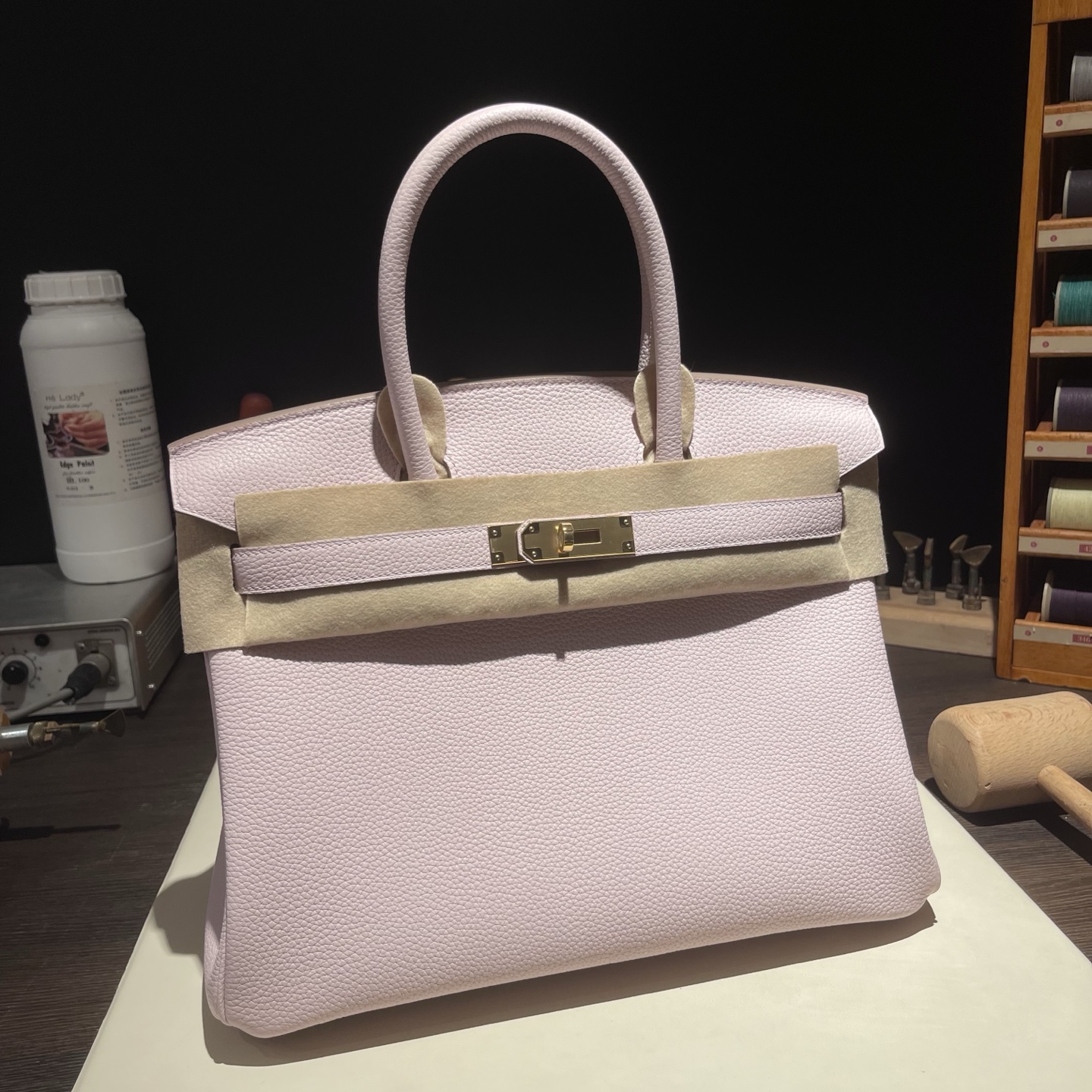 NO:699305,Birkin platinum 30cm, original imported Togo leather [dream pink and purple] gold buckle, hand-made nails, counter synchronization, fully hand-sewn with beeswax thread, pure steel hardware, in stock, Hermes, Hermes,19860909Birkin 铂金 30cm 原厂进口Togo皮【梦幻粉紫】金扣 手工钉 专柜同步 全手工蜜蜡线缝制 纯钢五金 现货,爱马仕,hermes,Hermes,,Bag