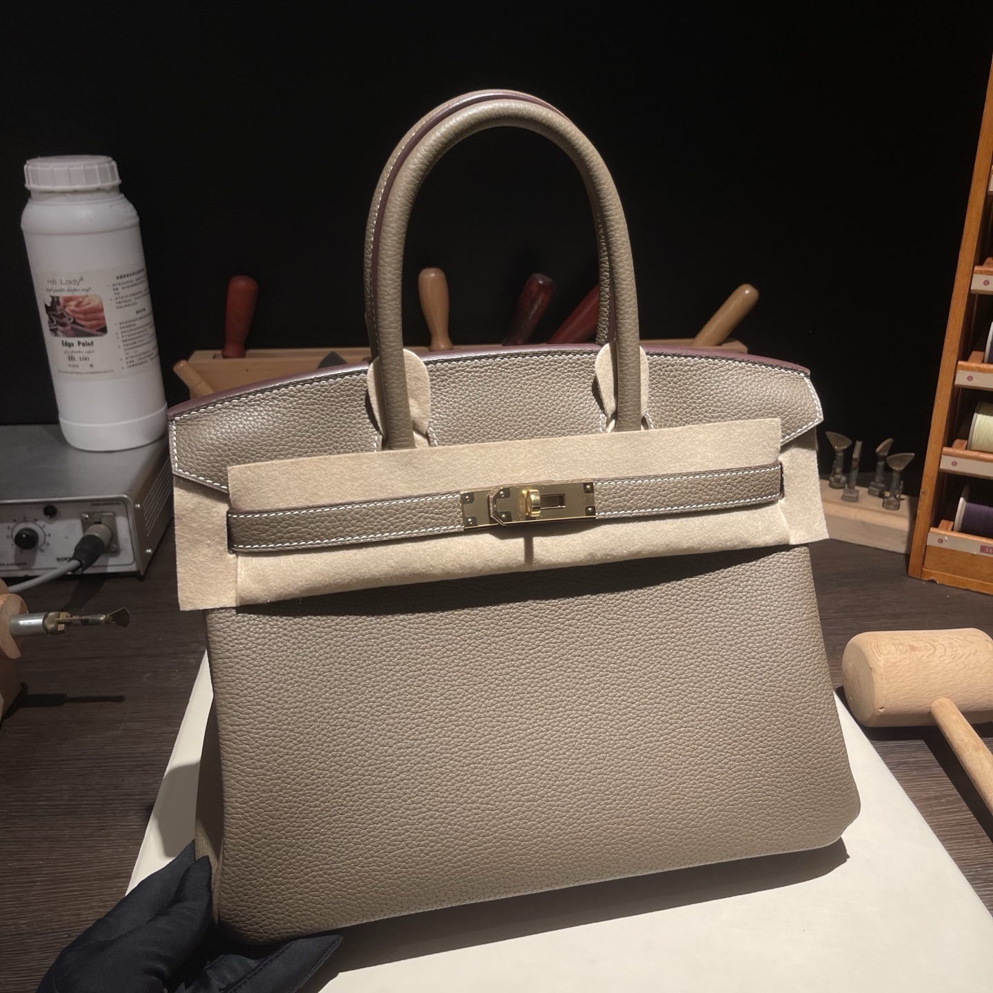NO:699327,Birkin platinum 30cm, original imported Togo leather [elephant gray] gold buckle, hand-made nails, counter synchronization, fully hand-sewn with beeswax thread, pure steel hardware, in stock, Hermes, Hermes,19860909Birkin 铂金 30cm 原厂进口Togo皮【大象灰】金扣 手工钉 专柜同步 全手工蜜蜡线缝制 纯钢五金 现货,爱马仕,hermes,Hermes,,Bag
