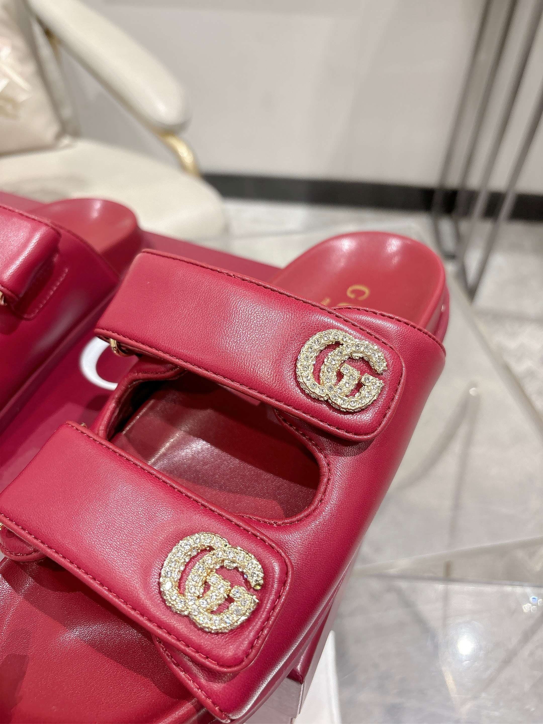 罗杰·维维亚 Roger Vivier 高定典藏名品高定成衣时装外套连衣裙衬衫T恤 #26E8D26A 7