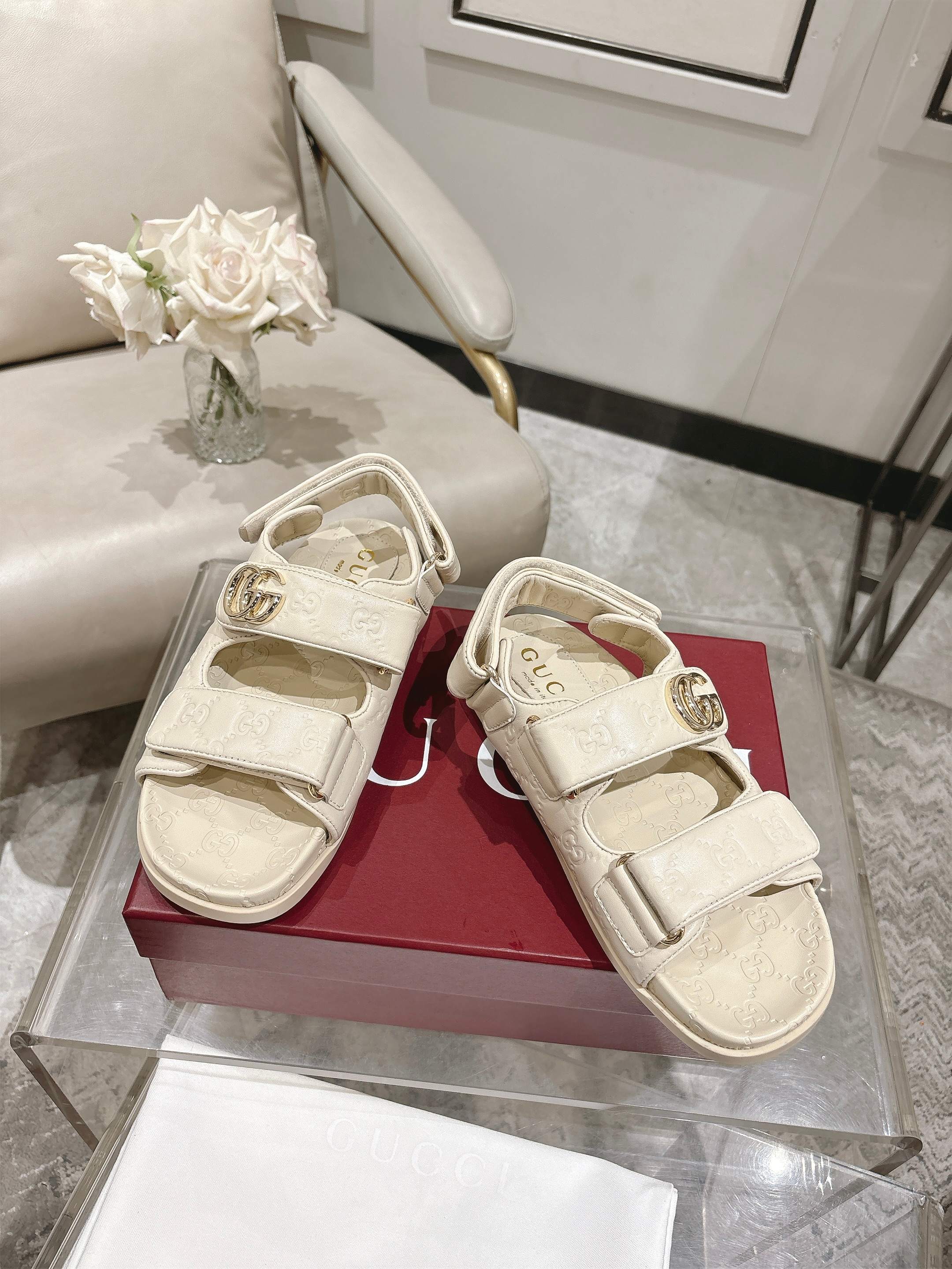 华伦天奴 Valentino 高定典藏名品高定成衣时装外套连衣裙衬衫T恤 #5BDE9033 2