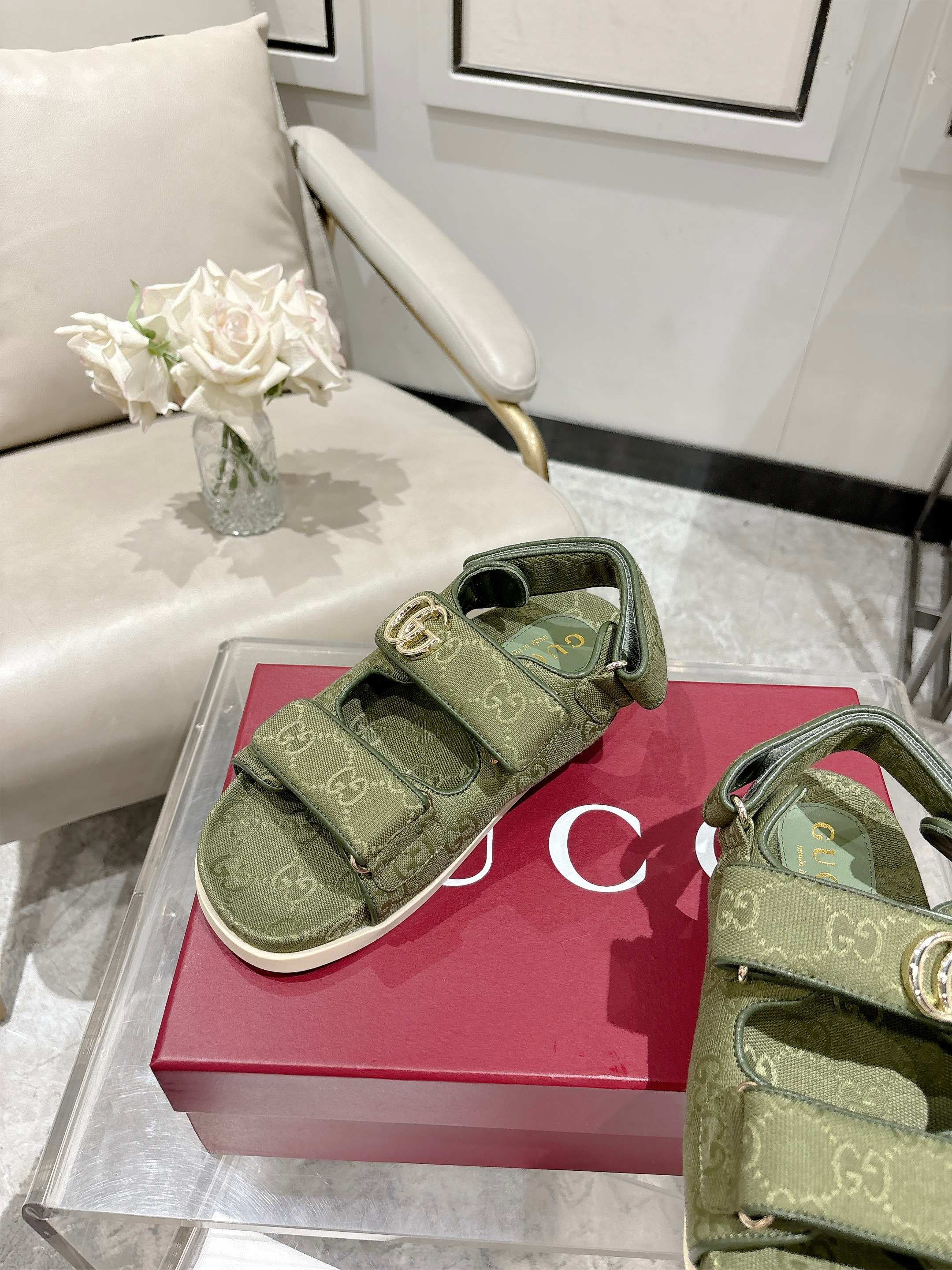 路铂廷 Christian Louboutin 高定典藏名品高定成衣时装外套连衣裙衬衫T恤 #B101C1FA 3