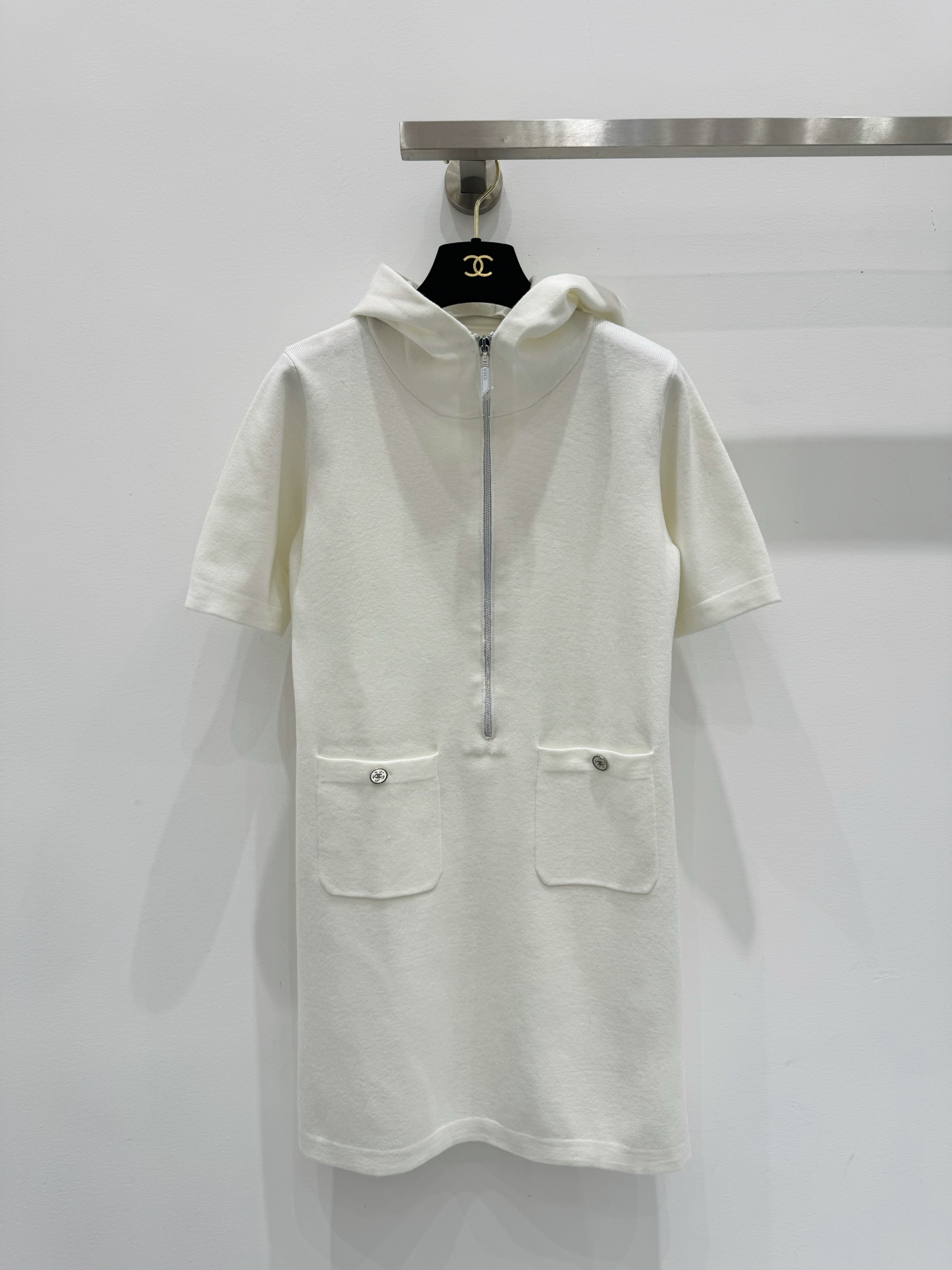NO:315240,Chane* new hooded zipper dress!  A versatile and versatile slim fit!  2 colors 3 codes, chanel, skirts, hats, alexander wang19860909Chane*新品连帽拉链连衣裙！万能百搭修身版型显瘦！2色色3码,,chanel,skirts,hats,alexander wang,Women's clothing