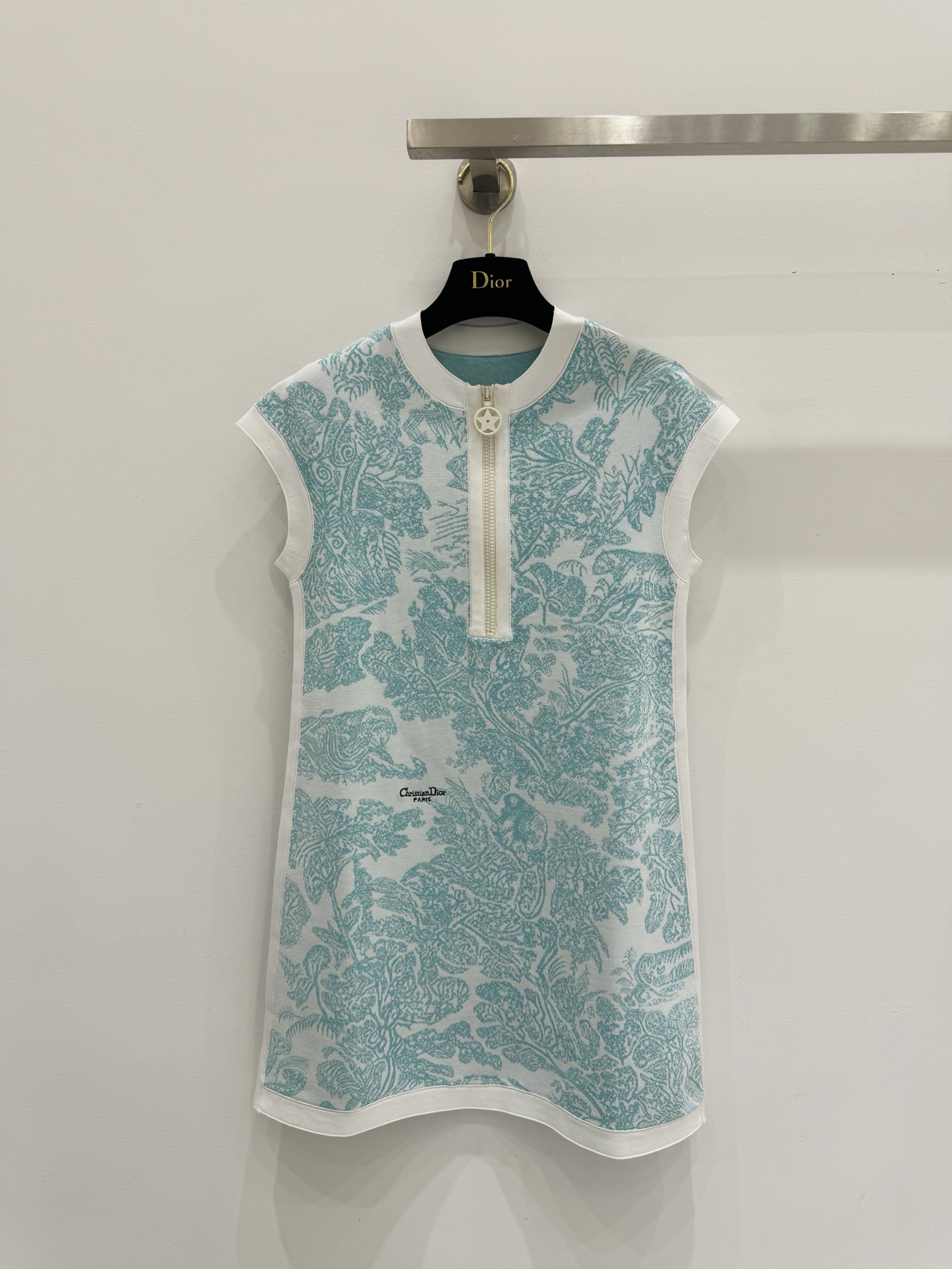 NO:440474,Dio* 25ss new style animal jungle knitted dress three colors 36-38-40,,dior,skirts,alexander wang19860909Dio* 25ss新款 动物丛林针织连衣裙 三色36-38-40,,dior,skirts,alexander wang,Women's clothing