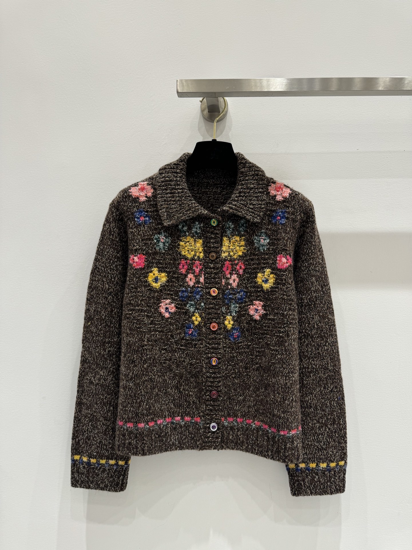 NO:710359,ER intarsia flower crew neck cardigan!  1 color/SML,,19860909ER嵌花花朵圆领开衫！1色/SML,,,Women's clothing