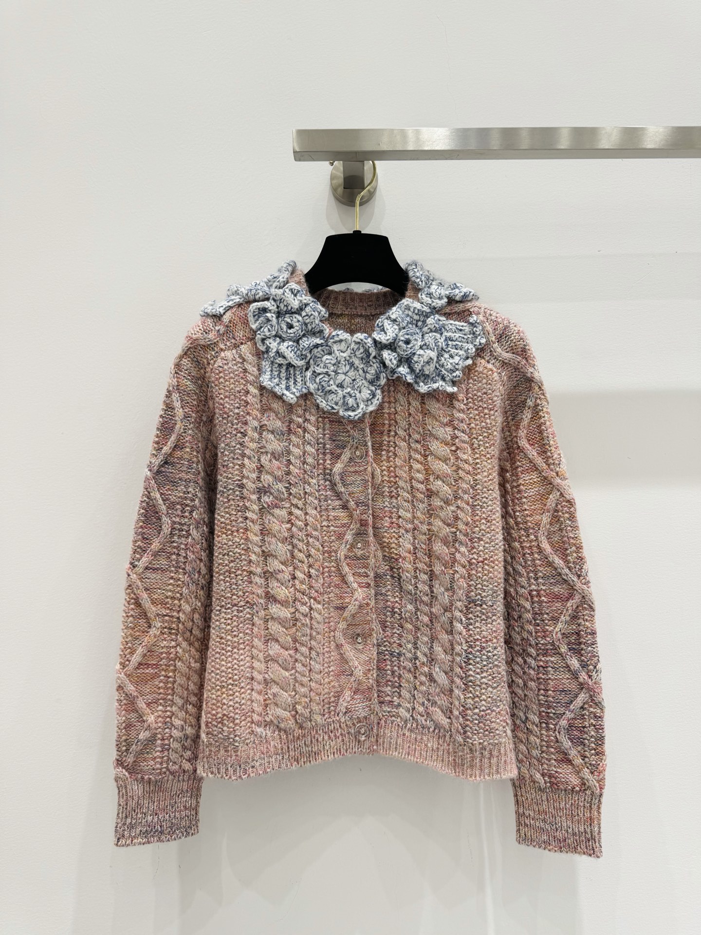 NO:710347,LV three-dimensional crocheted wool cardigan!  1 color/SML,,louis vuitton,19860909LV立体钩花羊毛开衫！1色/SML,,louis vuitton,,Women's clothing