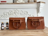 Bolsa de ferradura meia -Linha de cera thalzan t pode satisfazer todos os tipos de métodos de costas !! ① Hand -Carbon ② Saco de ombro ③ Bolsa de ombro ④ Bolsa Togo de couro, hardware para bordas de óleo em todos os lugares √ Cor: marrom dourado: tamanho de ouro: 25 cm 1 Bolsa de ferradura meia -Linha de cera thalzan t pode satisfazer todos os tipos de métodos de costas !! ① Hand -Carbon ② Saco de ombro ③ Bolsa de ombro ④ Bolsa Togo de couro, hardware para bordas de óleo em todos os lugares √ Cor: marrom dourado: tamanho de ouro: 25 cm
