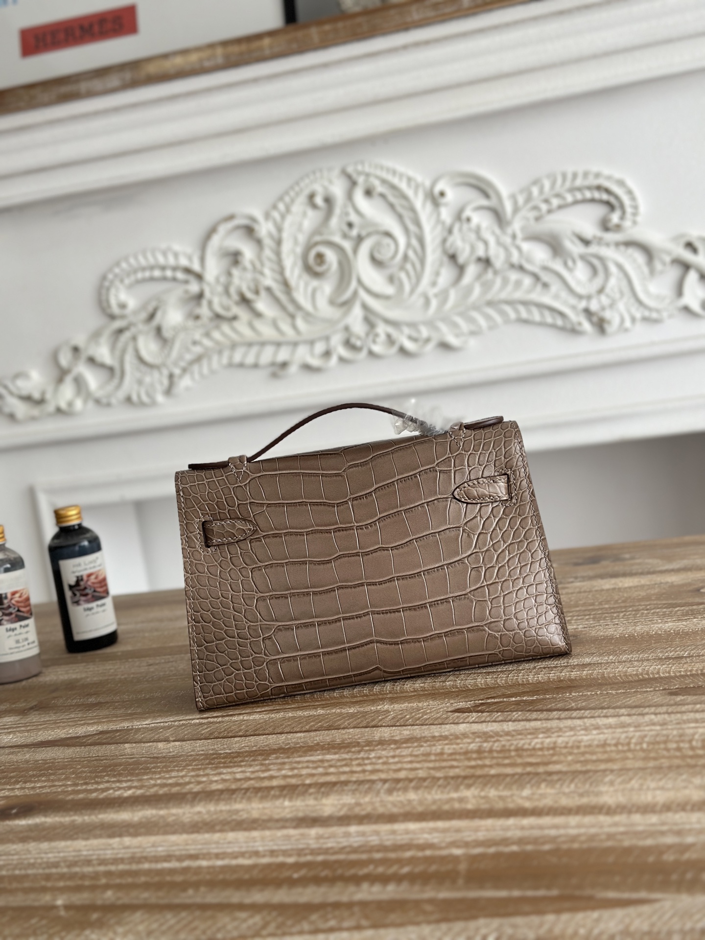 Hermès Kelly Mini Alligator Embossed Leather Handbag - Great Elephant Gray 3 i1744388714186 2675 0 2