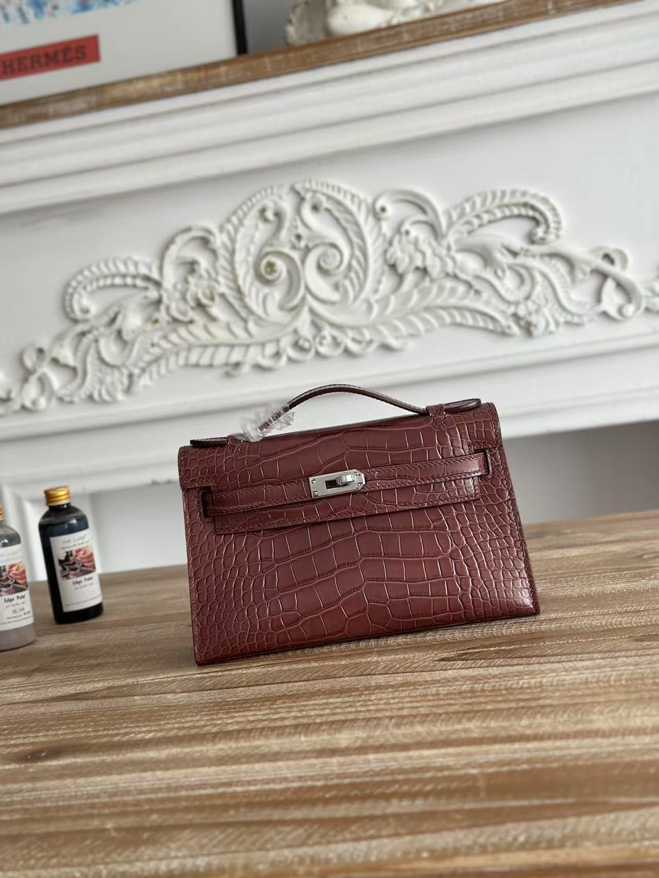 Hermès Kelly Mini Alligator Embossed Leather Handbag - Rouge, Silver Hardware 2 i1744389038325 7255 0 0