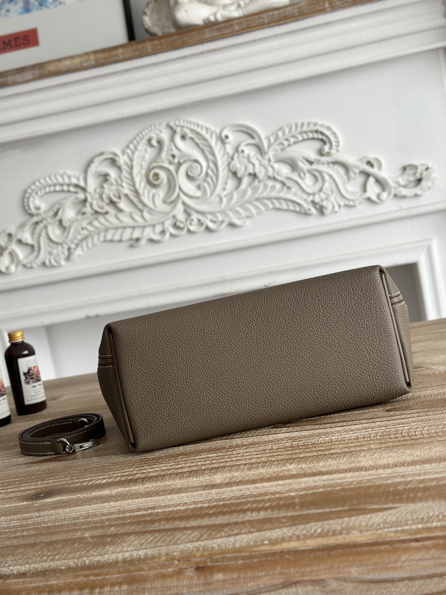 Hermes 2424 Etoupe shoulder everyday