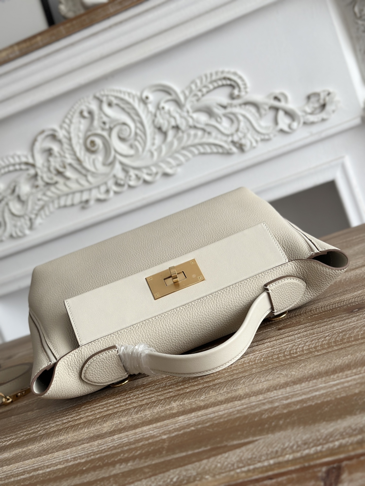 Hermes 2424 Beige everyday