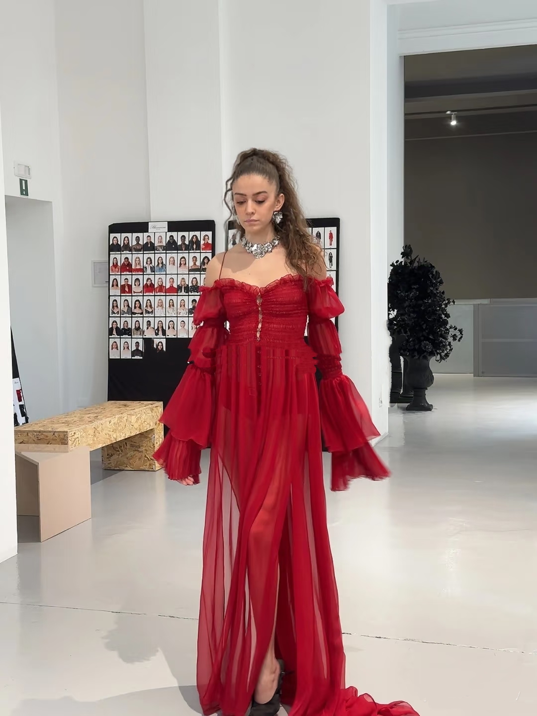 ❤️blum 荷叶打缆飘逸连衣裙！红白两色 SML