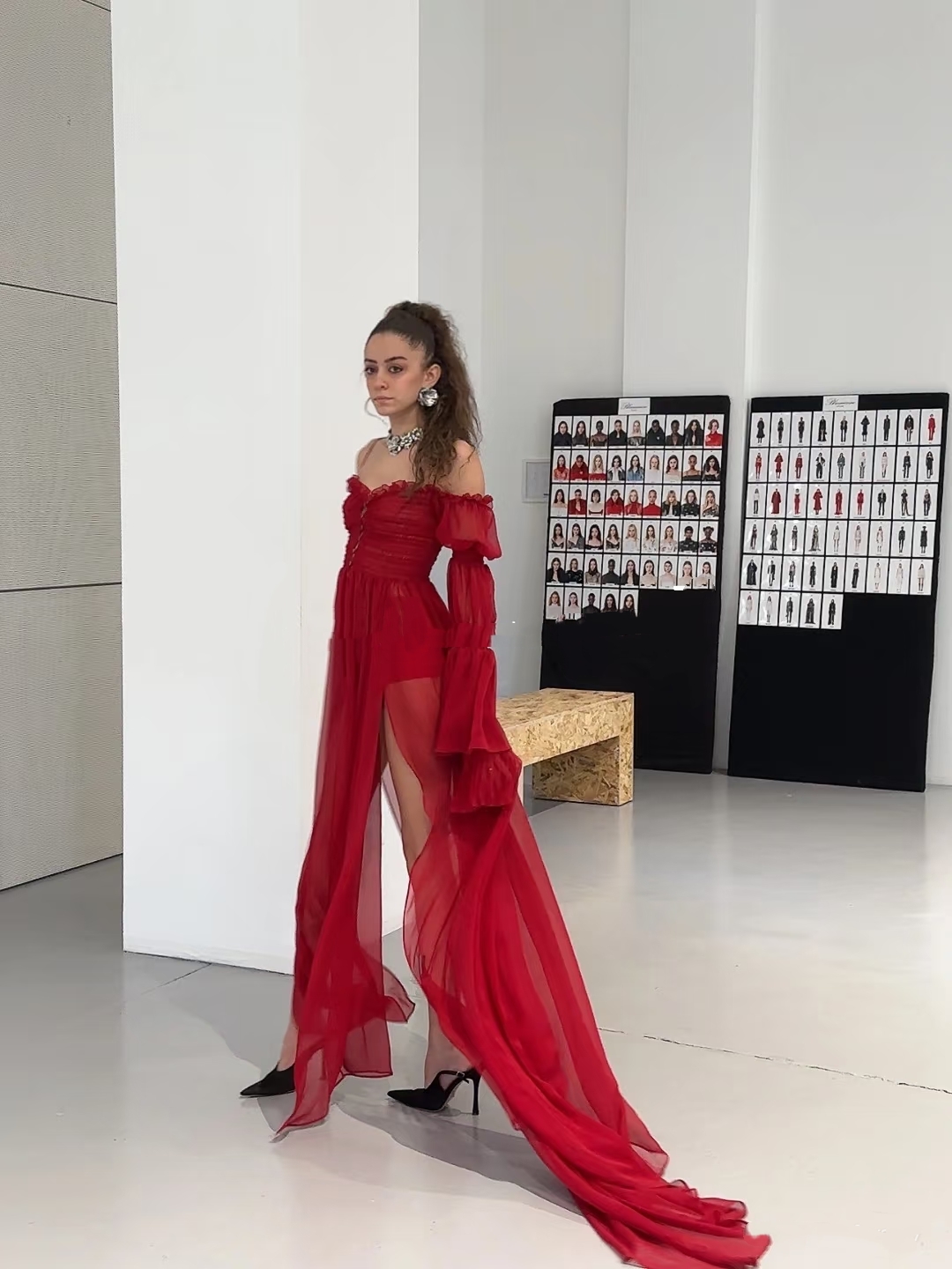 ❤️blum 荷叶打缆飘逸连衣裙！红白两色 SML