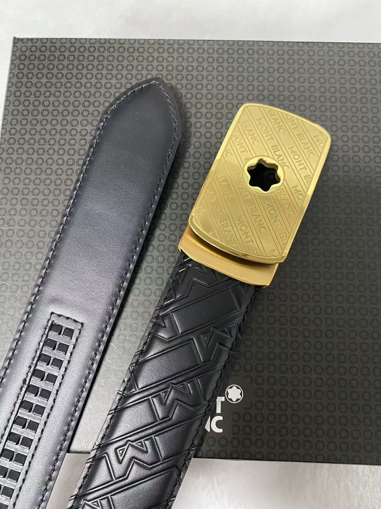 Montblanc（万宝龙男） Style Leather Men's Belts Lookbook Reference image 2