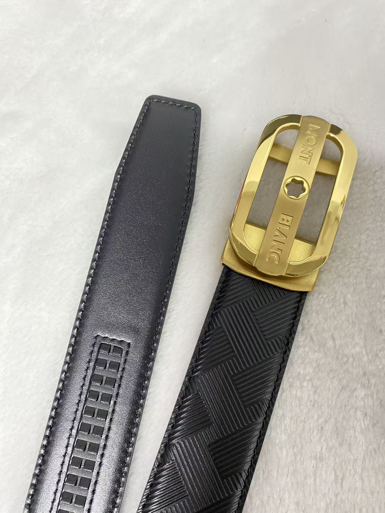 Montblanc（万宝龙男） Style Leather Men's Belts Lookbook Reference image 1