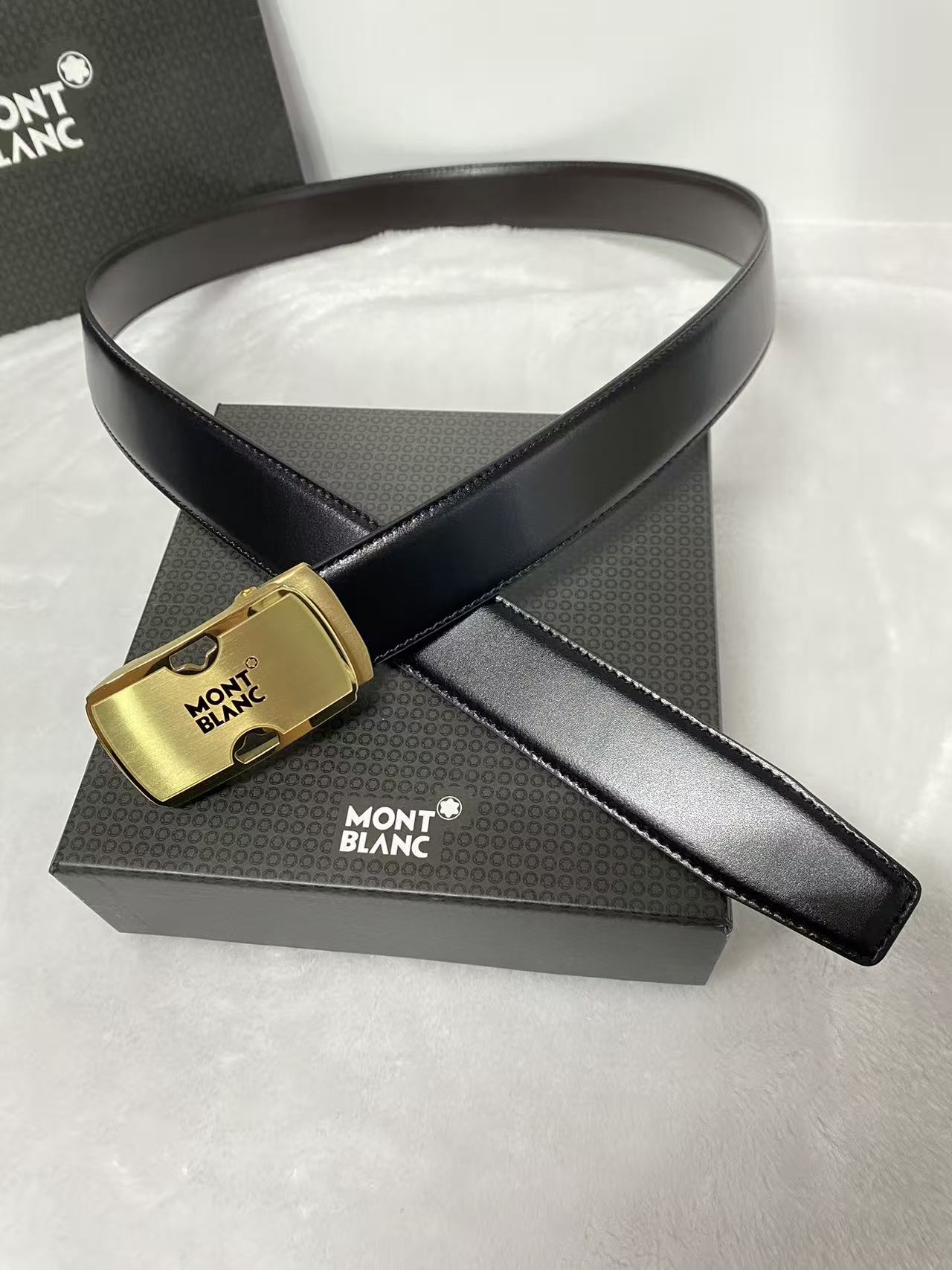 Montblanc（万宝龙男） Style Leather Men's Belts Lookbook Reference image 1
