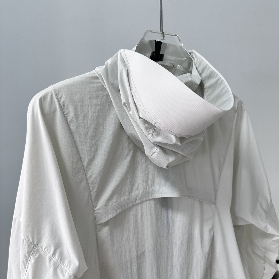 OLON |可隆 女士防嗮衣/连帽皮肤衣 白色 黑色-Chinese UA Cheap High Quatity Brand Clothes Bags handbags Sneakers wholesale wholesaler seller from China Factory suppliers Fashion Clothing Shoes best Quality Beautiful Price OLON |可隆 女士防嗮衣/连帽皮肤衣 白色 黑色