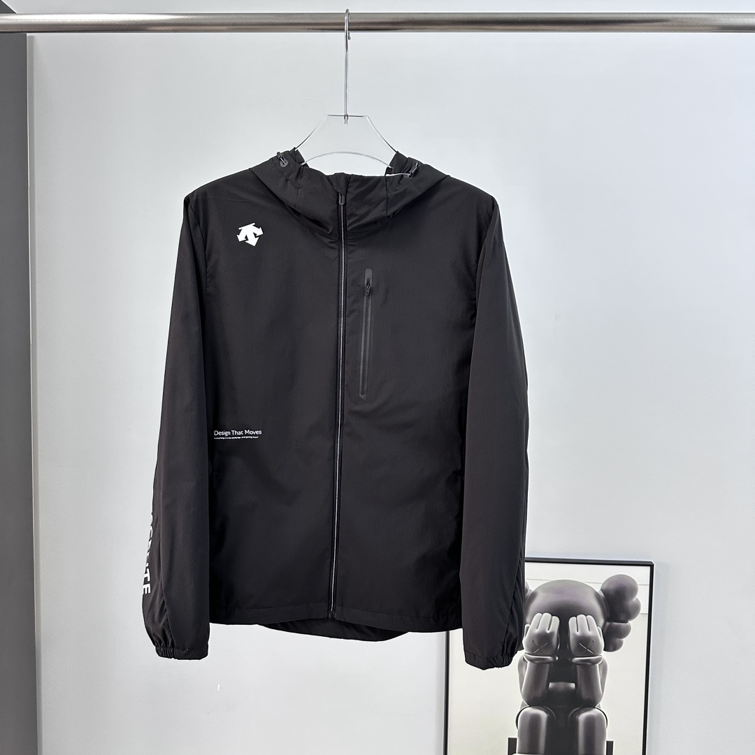 核心私聊 有量有价
迪桑特DESCENTE陈伟霆同款TRAINING系列凉感透气4D版型梭织运动夹克
颜色:苹果绿、白色、黑色、
尺码:M、L、XL、2XL、3XL、