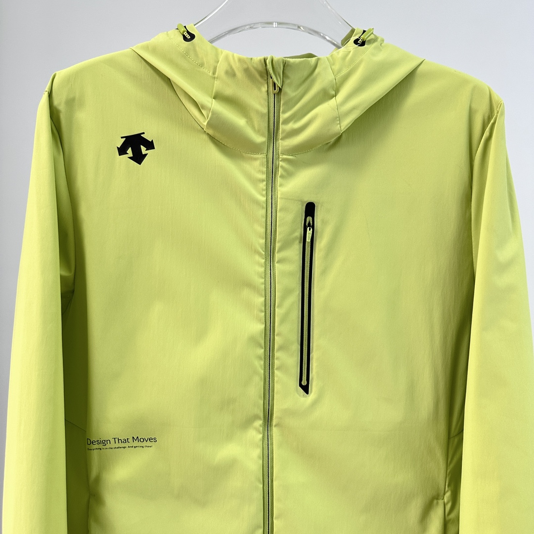 DESCENTE丨迪桑特TRAINING陈伟霆同款冰感连帽夹克黑色 白色 黄色-High Quatity Cheap Brand wholesale wholesaler seller Clothes Bags handbags Sneakers Top Fashion Clothing Shoes from China Factory Chinese suppliers best Quality Beautiful Price DESCENTE丨迪桑特TRAINING陈伟霆同款冰感连帽夹克黑色 白色 黄色