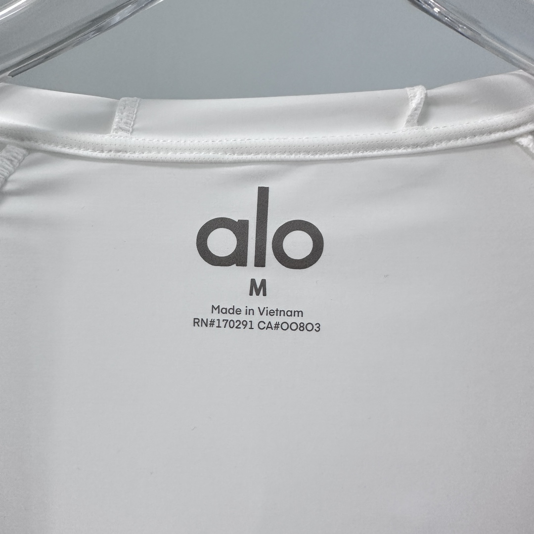Alo | yoga 女士修身新款瑜伽轻薄户外防晒服外套-Chinese UA Cheap High Quatity Brand Clothes Bags handbags Sneakers wholesale wholesaler seller from China Factory suppliers Fashion Clothing Shoes best Quality Beautiful Price Alo | yoga 女士修身新款瑜伽轻薄户外防晒服外套