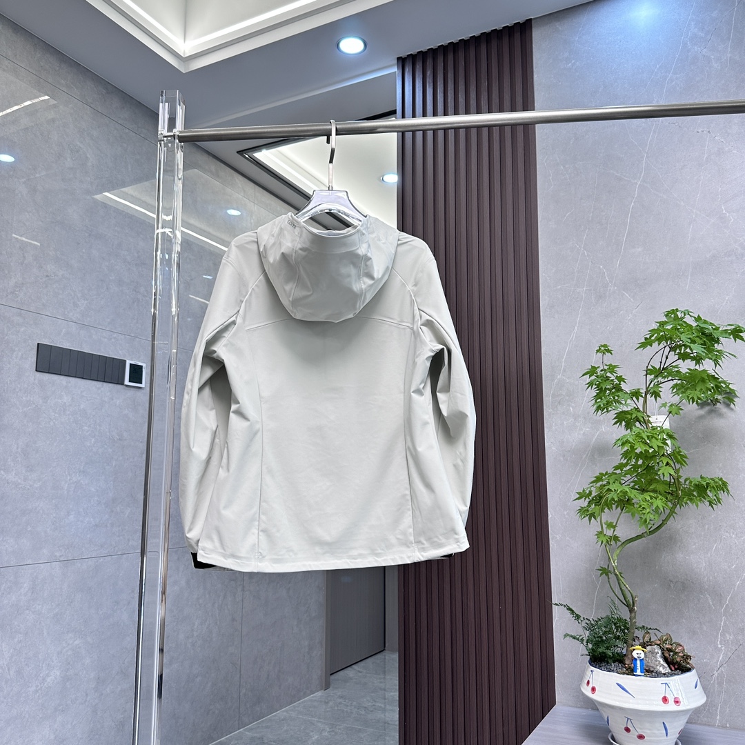 KO LON｜可隆｜SPORT HIK系列｜防风防泼水舒适保暖连帽软壳夹克女款 浅紫色 象牙白